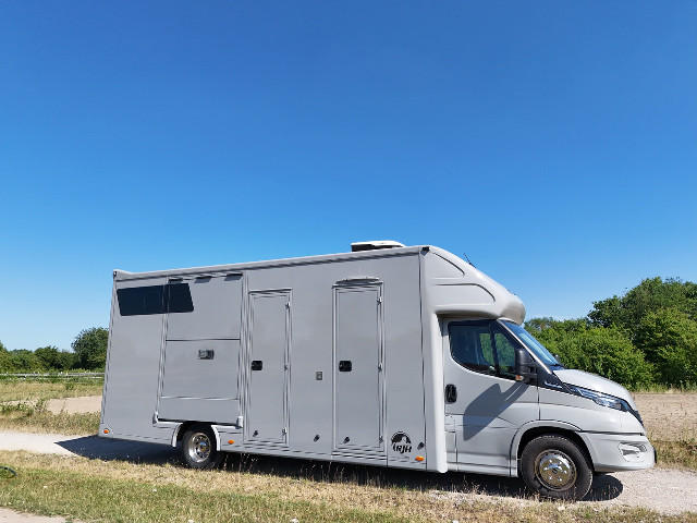 Pferdetransporter Iveco Daily