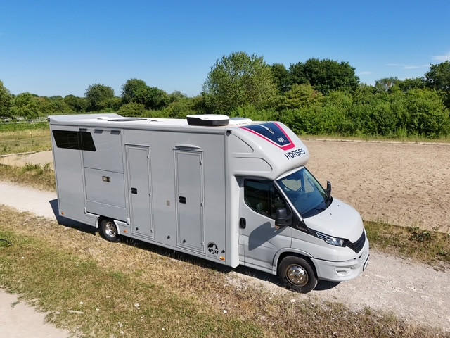Pferdetransporter Iveco Daily