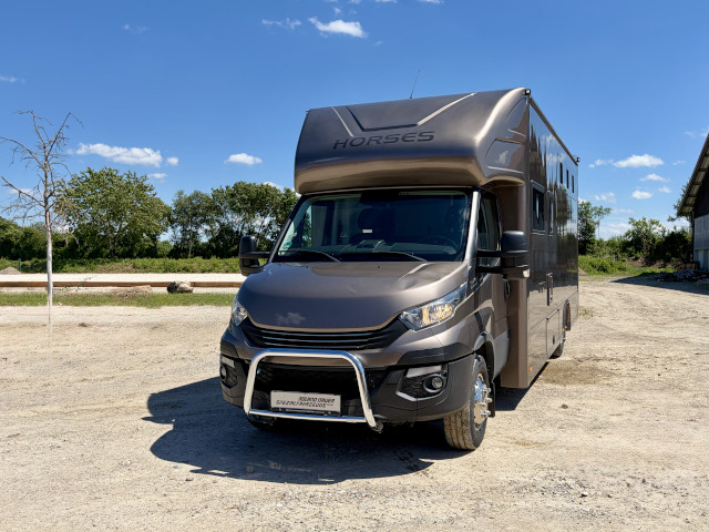 Pferdetransporter Iveco Daily